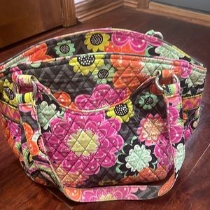 Vera Bradley 4 pocket tote  shoulder bag. fun print!